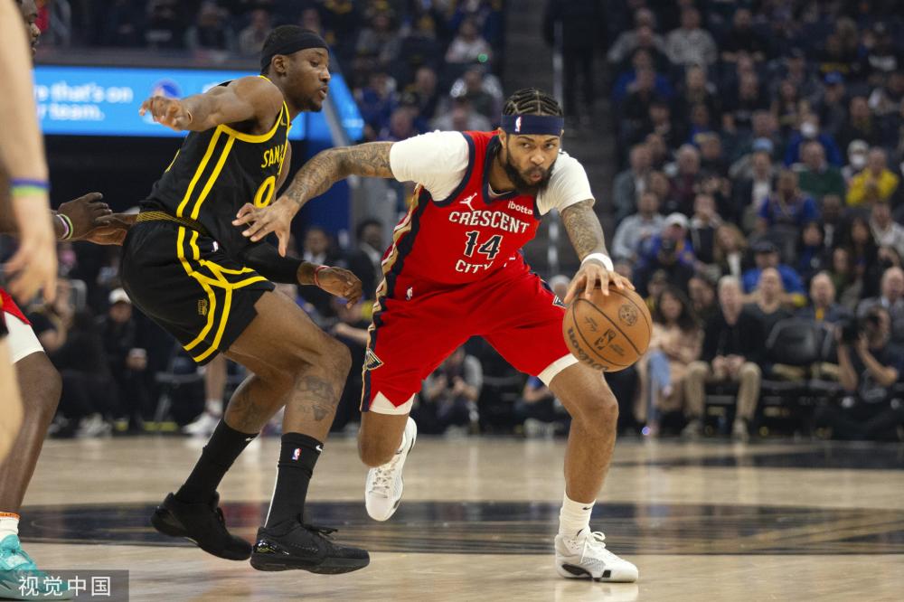 比安津：莱奥将于明晚抵达米兰内洛，周一参与球队首训.